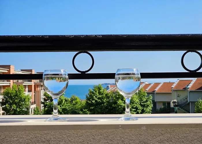 Sea View Apartment, Morsky Bryag