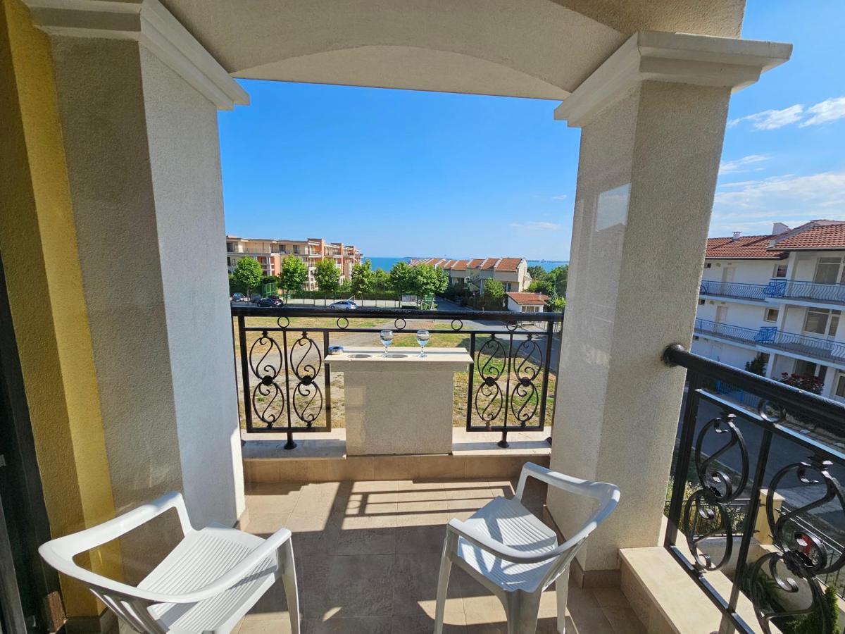 Sea View Apartment, Morsky Bryag Апартамент